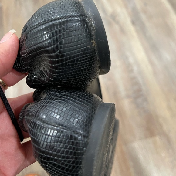 Tory Burch flats - Picture 2 of 6